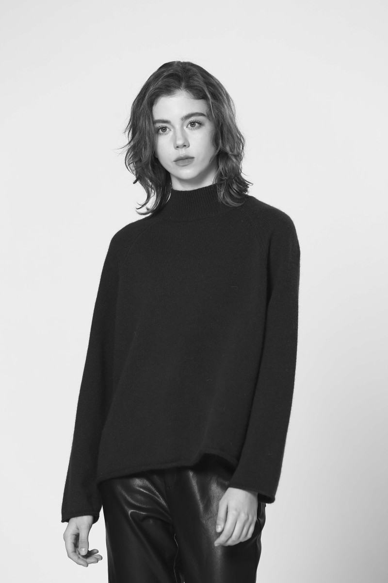 Pull S25203961 black